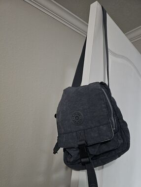 Kipling Lancelot Navy Crossbody Nylon Bag purse. Gray